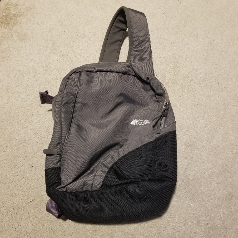 Mec single strap backpack